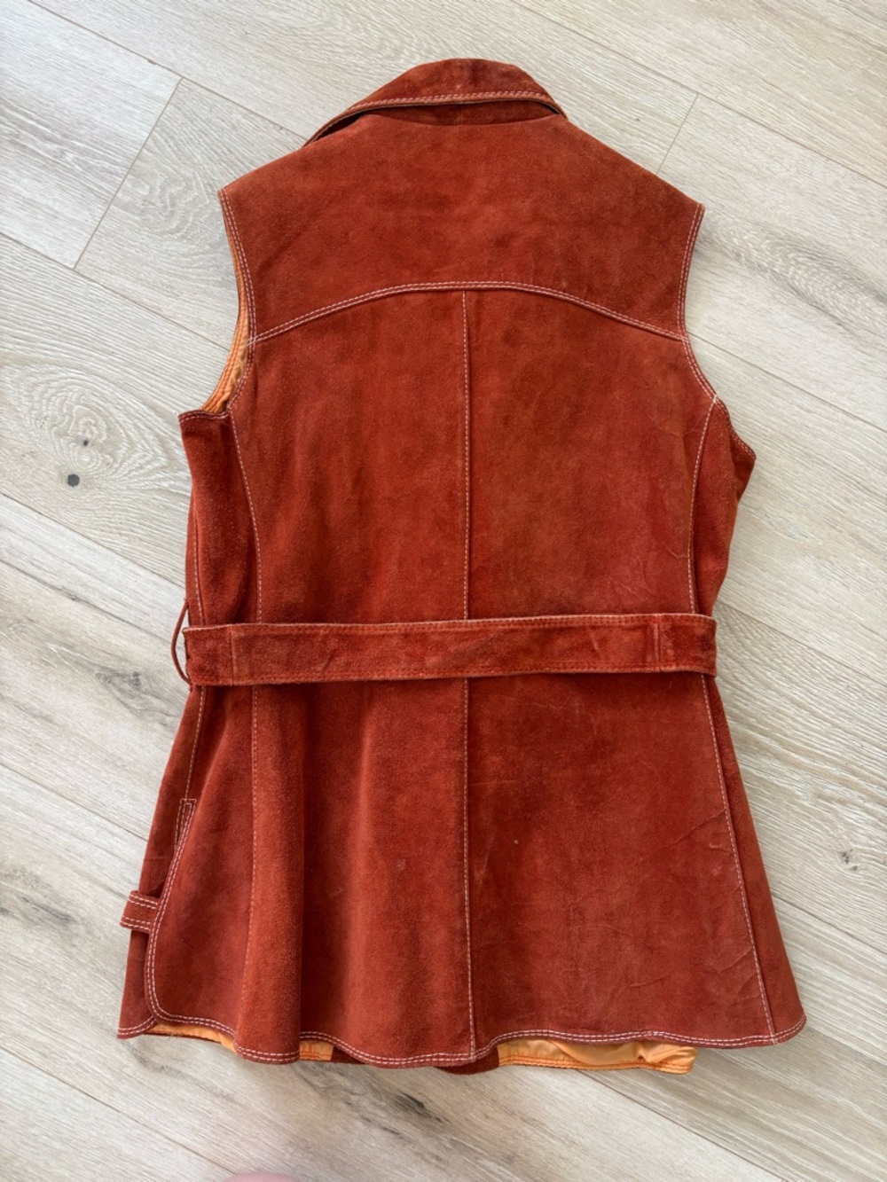 Vintage 70s Shayne Genuine Suede Belted Vest Jacket in Rust Dagger Collar - Picture 7 of 9